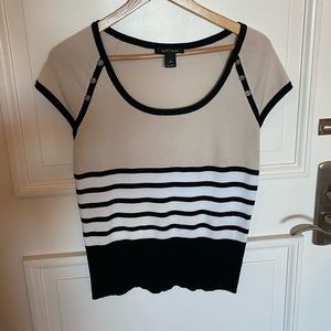 White House Black Market tan and black short sleeve sweater.